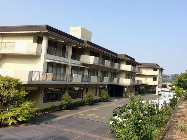 高根台ホーム 施設外観