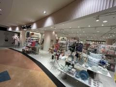 Ｆｒａｎｃｆｒａｎｃ　ＤＥＳＩＧＮ　ＦＯＲ　ＬＩＦＥなんばパークス店