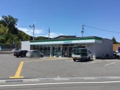 ファミリーマート　高知神田店