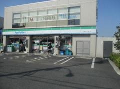 ファミリーマート　三鷹かえで通り店