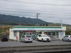 ファミリーマート　中津川茄子川店
