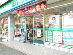 ファミリーマート　足立綾瀬三丁目店