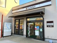 ファミリーマート柴又駅前店