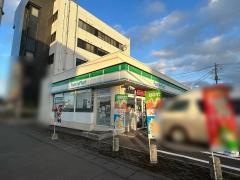 ファミリーマート　土浦駅東店