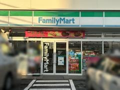 ファミリーマート　土浦駅東店