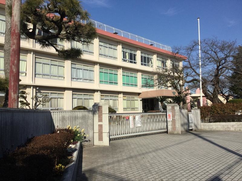 春日野中学校