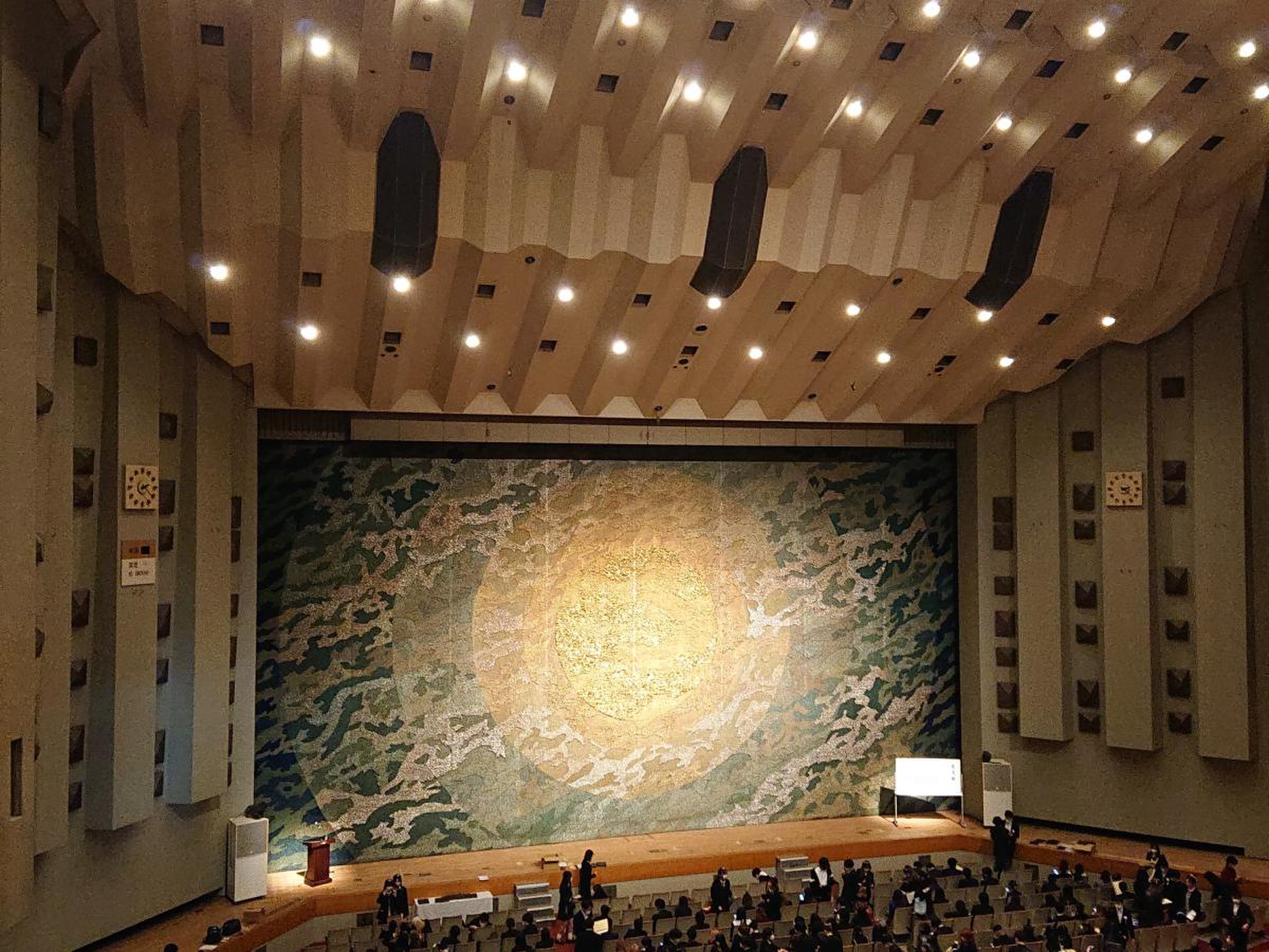 日本 特殊 陶業 市民 会館