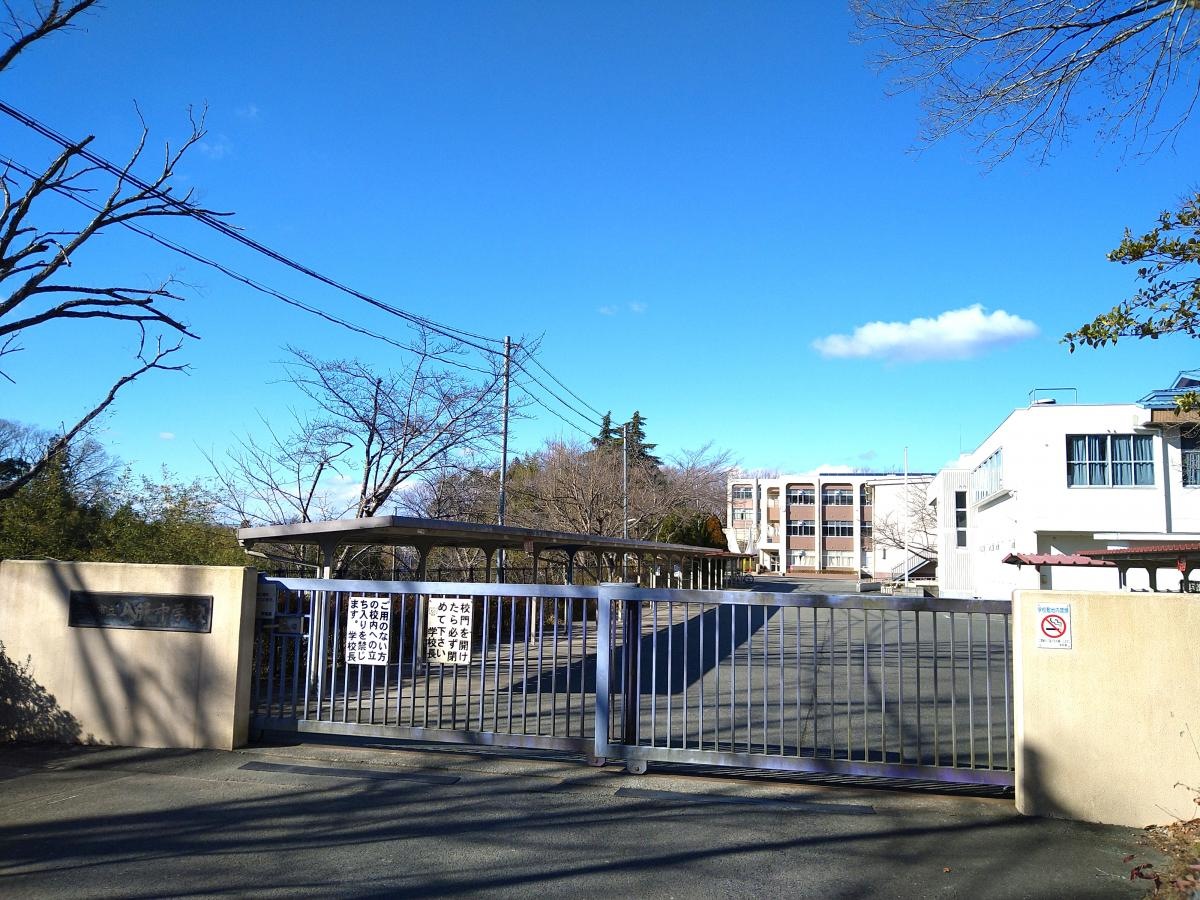 三田市立　八景中学校