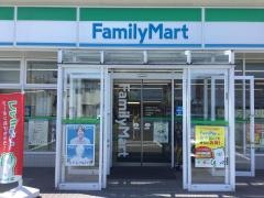 ファミリーマート　米沢中央三丁目店