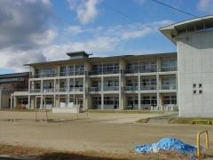 新地町立尚英中学校