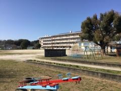 駛馬小学校