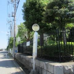 「武蔵野学院大学」バス停留所