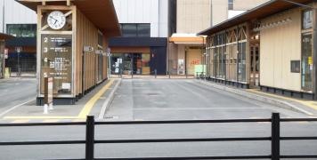 「秋田駅前」バス停留所