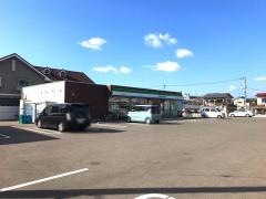 ファミリーマート　松山束本店
