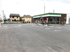 ファミリーマート 春日部米島店