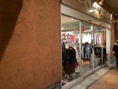 ハニーズ　神戸モザイク店