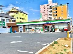 ファミリーマート　中川八田店