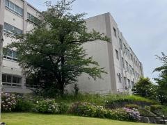 至学館大学附属図書館