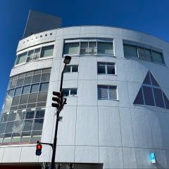 上山市立図書館