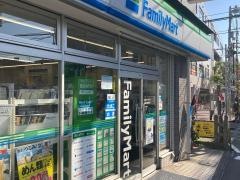 ファミリーマート　小浦杉田駅前店