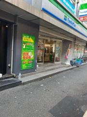 ファミリーマート　ＪＲ天満駅前店