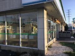 ファミリーマート　松が丘二丁目店