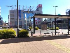 「中山駅」バス停留所