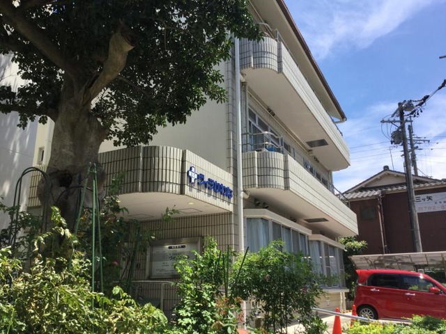 ヴィラかわな 建物全景