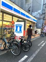 ローソン　西心斎橋二丁目
