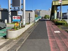 ウエインズトヨタ神奈川　鶴見中央店
