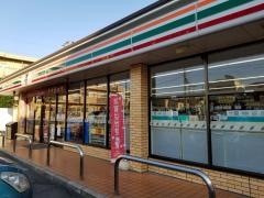 セブンイレブン　川口芝西2丁目店