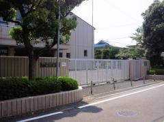 私立湘南白百合学園小学校