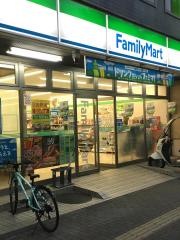 ファミリーマート　月島二丁目店
