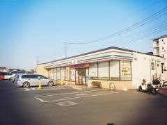 セブンイレブン　越谷間久里団地前店