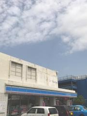 ローソン　沖縄上地店