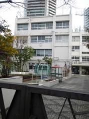 忍岡小学校