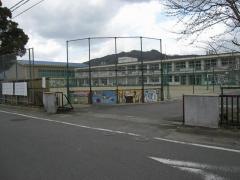 津田小学校