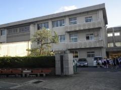 朝和小学校