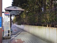 「神明社前」バス停留所