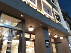 ＰＥＡＮＵＴＳ　ＨＯＴＥＬ