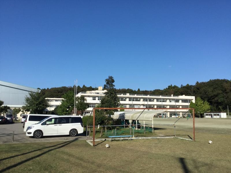 サッカーをやっています