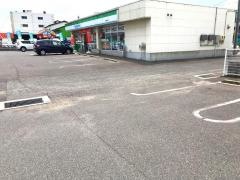 ファミリーマート　新市戸手店