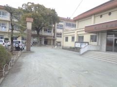 岡山小学校