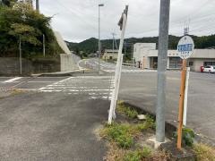 「金砂局前」バス停留所