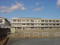 上真野小学校