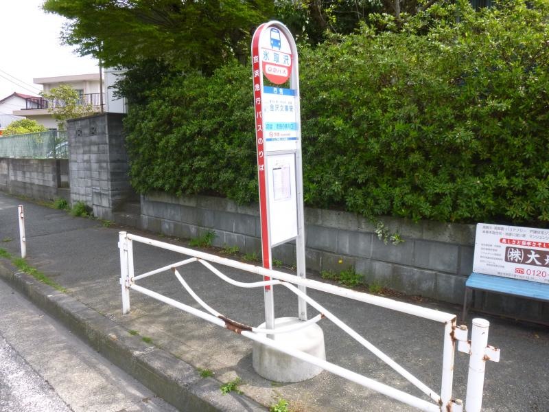 バス停外観