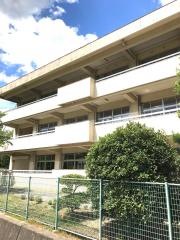 笠岡市立　新吉中学校