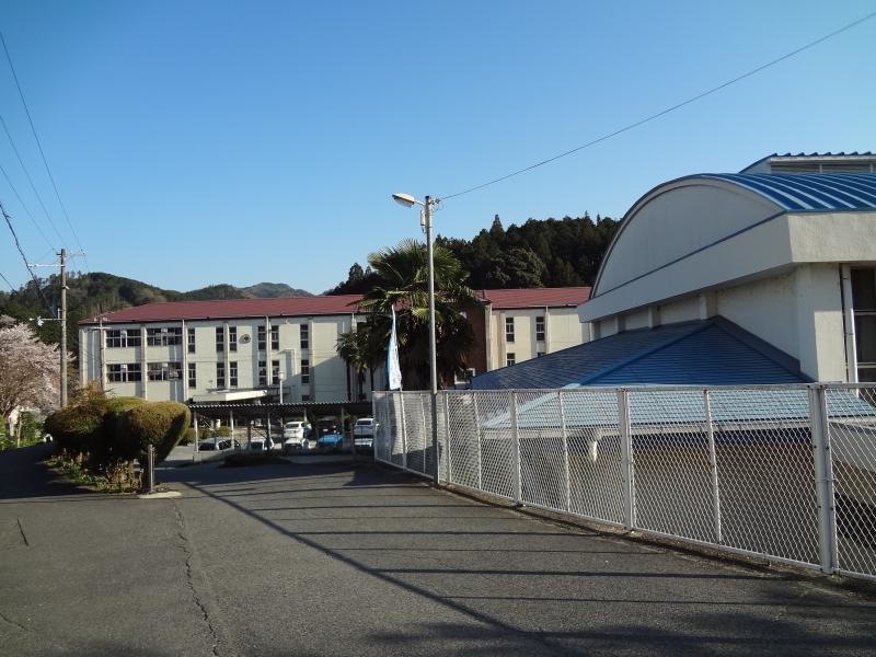 室生中学校