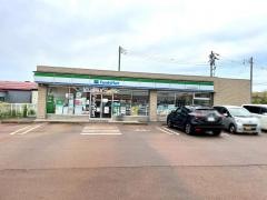 ファミリーマート　つばめ吉田東栄町店