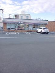 セブンイレブン　宜野湾神山１丁目店